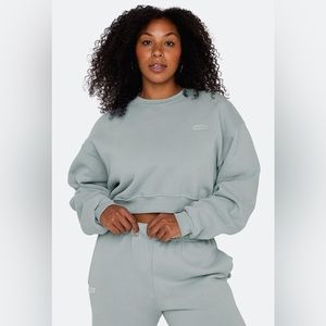 SET ACTIVE crewneck sweatshirt AND wide leg sweatpants in color rain